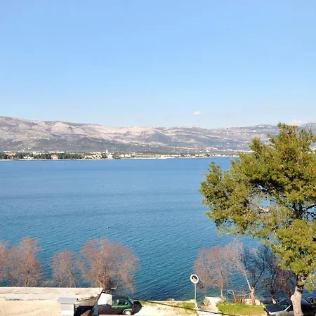 Apartamento By The Sea Arbanija, Ciovo - 1085 *